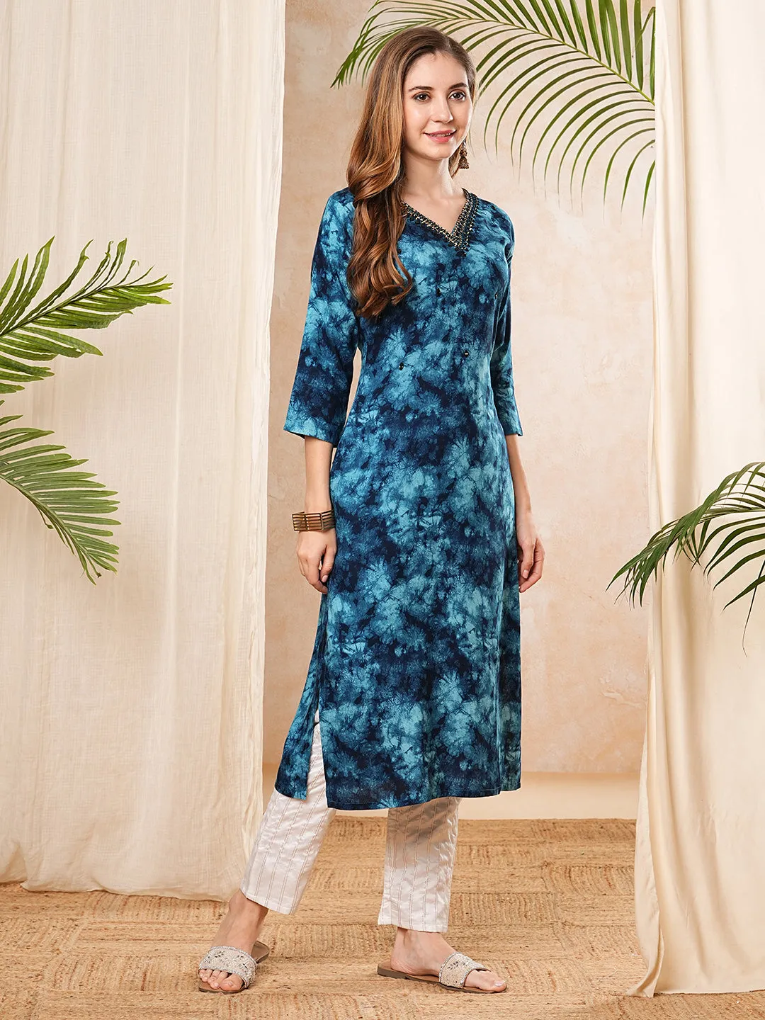 Abstract Tie - Dye Printed & Embroidered Straight Fit Kurta - Blue