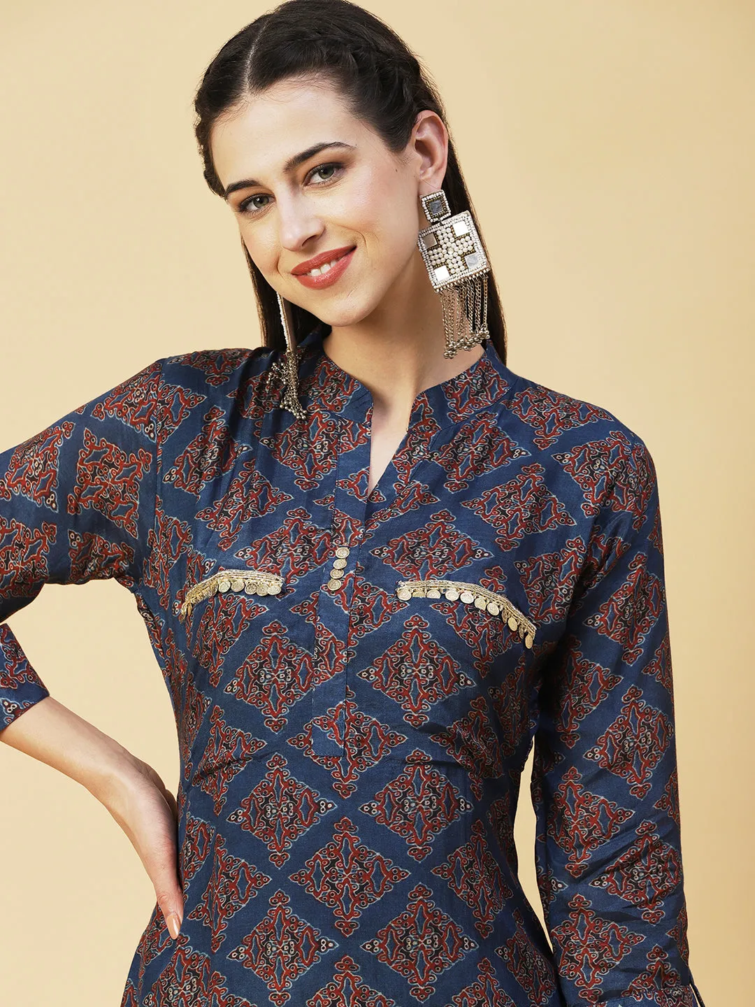 Ajarak Printed Hand Embroidered Asymmetric Hem Kurta With Pants - Indigo Blue