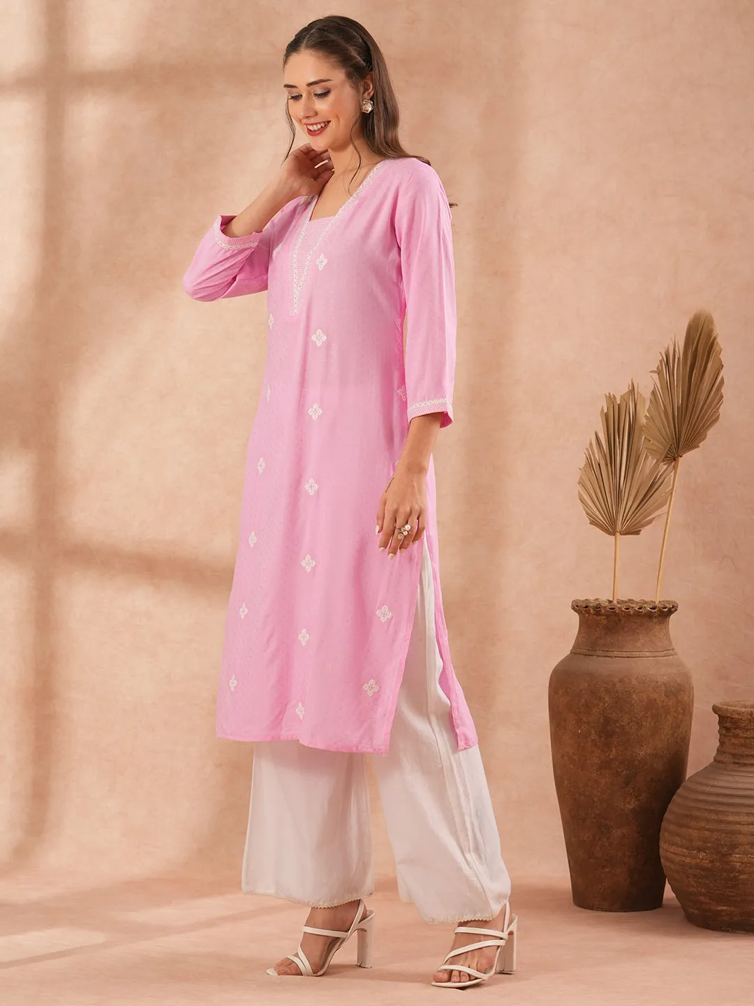 Ethnic Embroidered Straight Fit Kurta - Pink