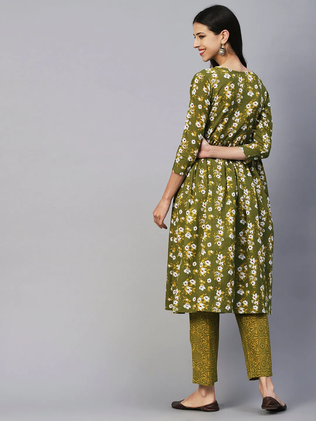 Ethnic Floral Printed & Embroidered A-Line Kurta with Pant - Green