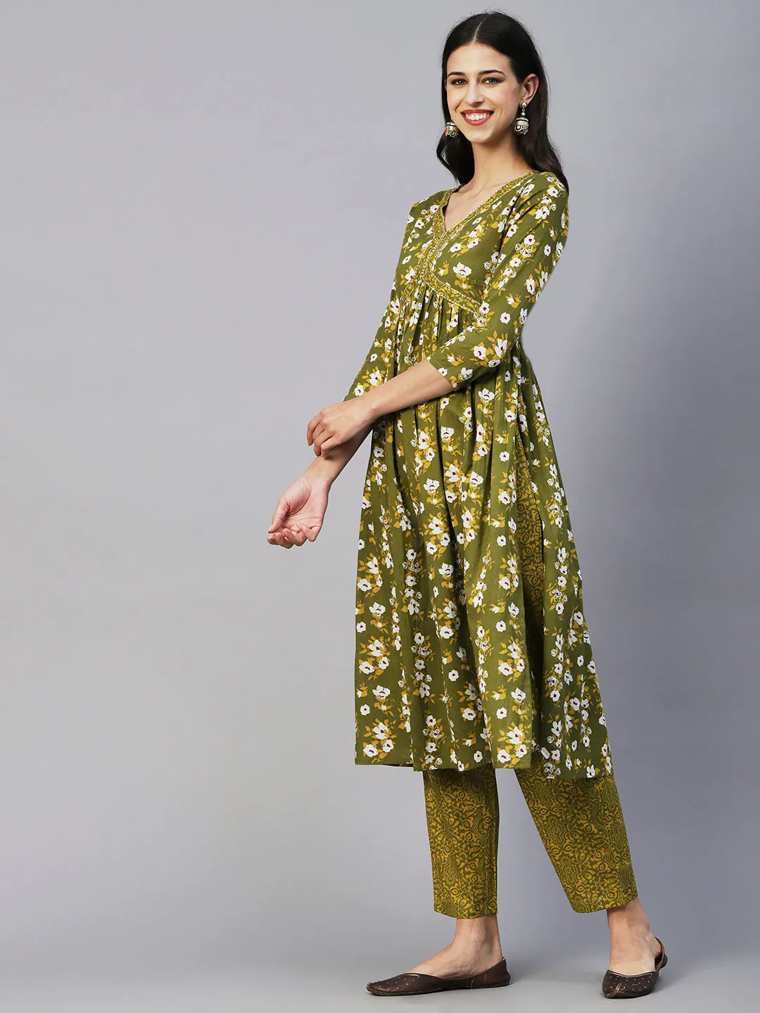 Ethnic Floral Printed & Embroidered A-Line Kurta with Pant - Green