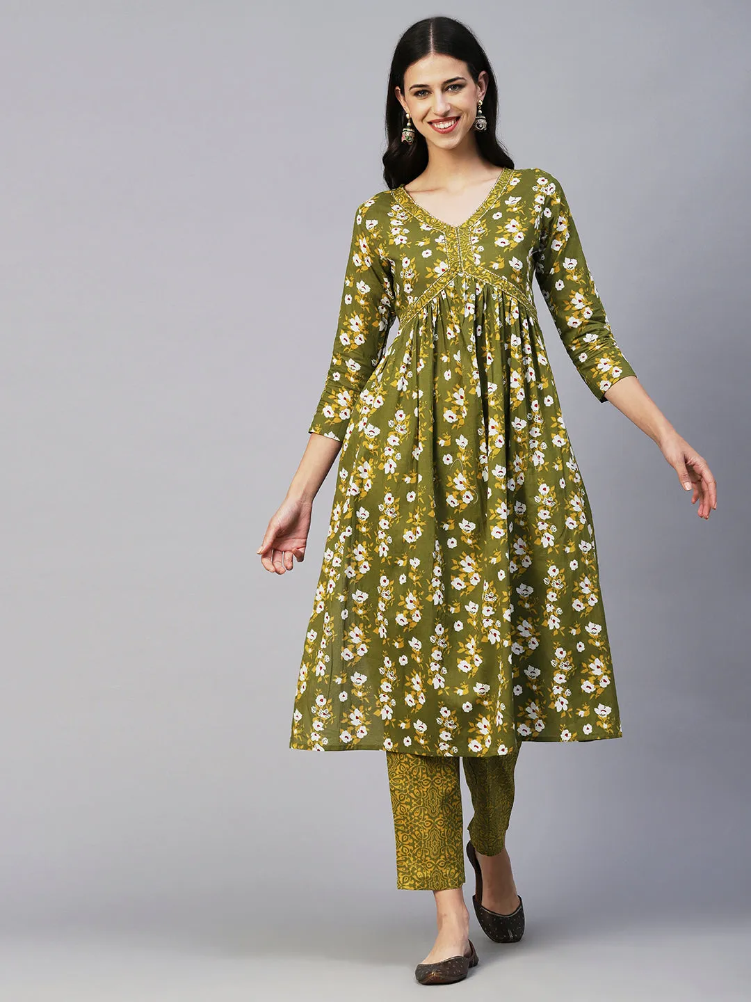 Ethnic Floral Printed & Embroidered A-Line Kurta with Pant - Green