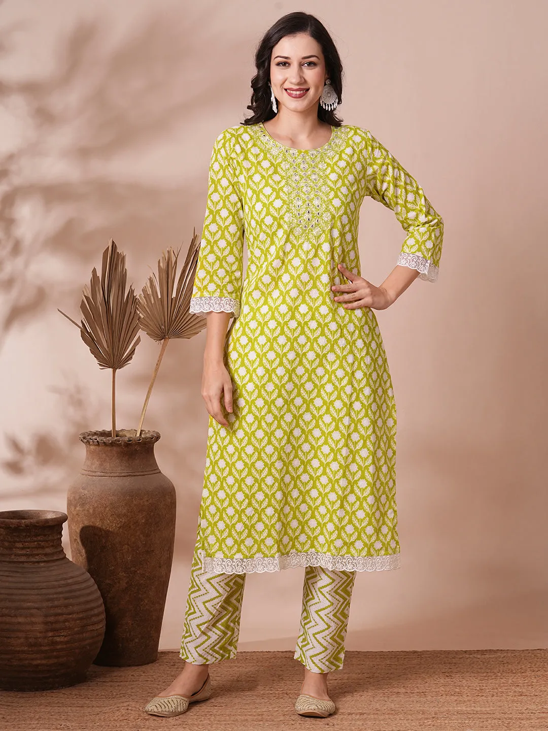 Ethnic Floral Printed & Embroidered Straight Fit Kurta with Pant - Green