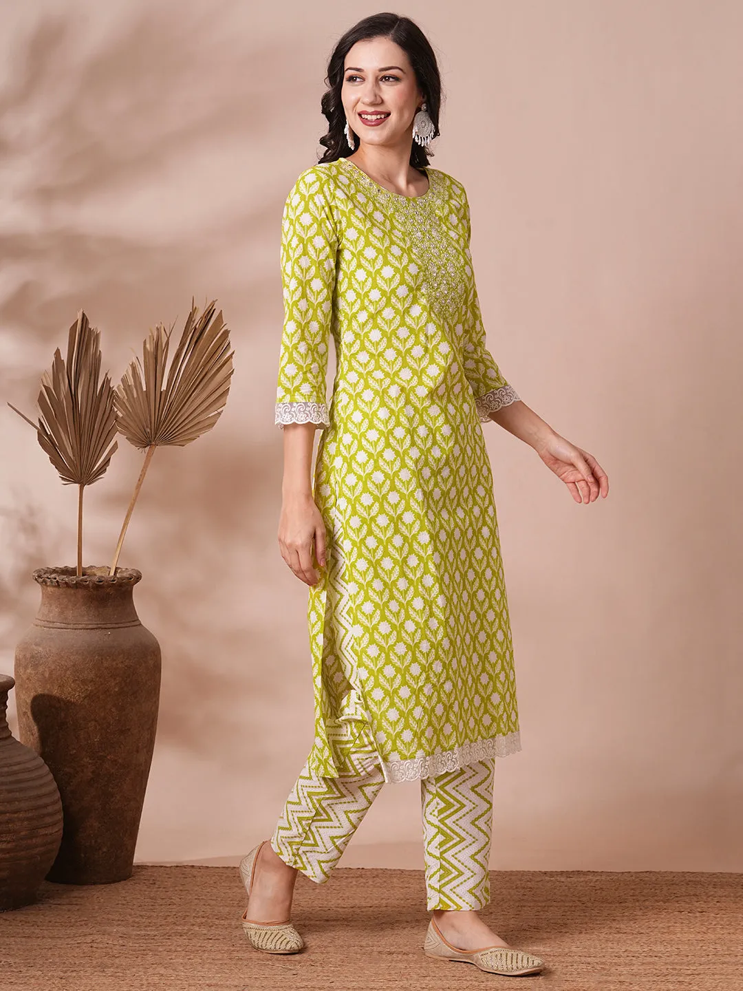 Ethnic Floral Printed & Embroidered Straight Fit Kurta with Pant - Green