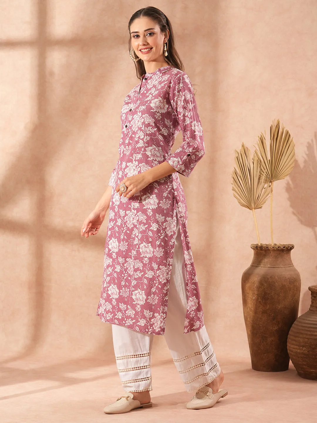 Ethnic Floral Printed Straight Fit Kurta - Mauve