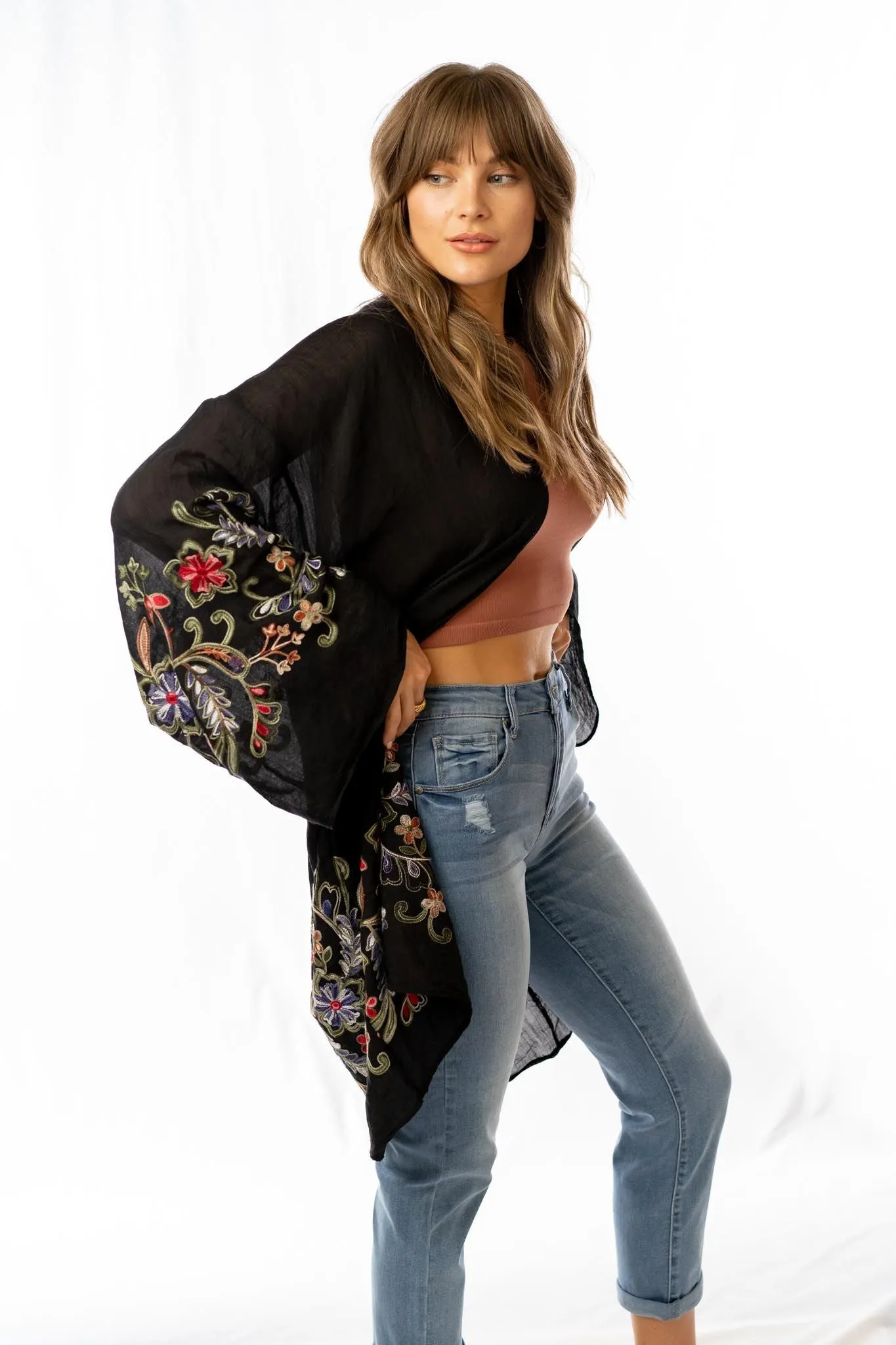 Fun In Florals Kimono - Black