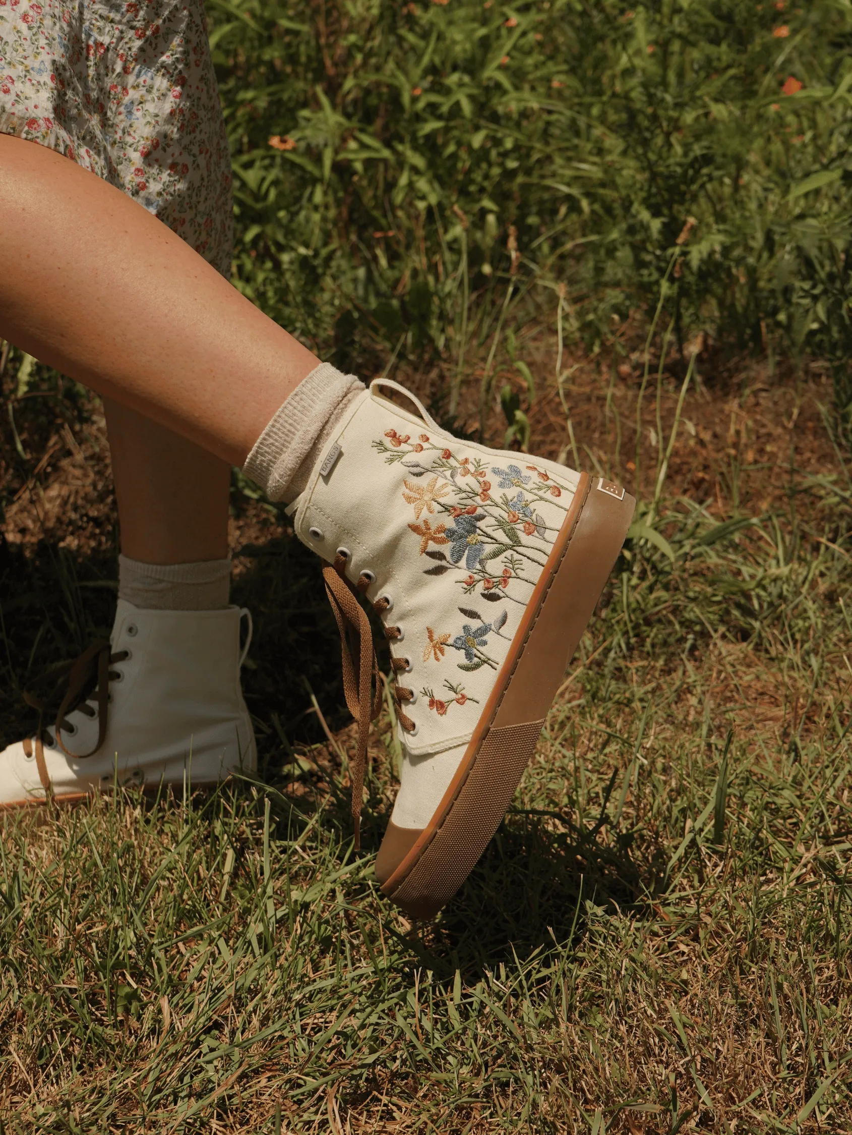 Sunshine Meadow Platform High Top