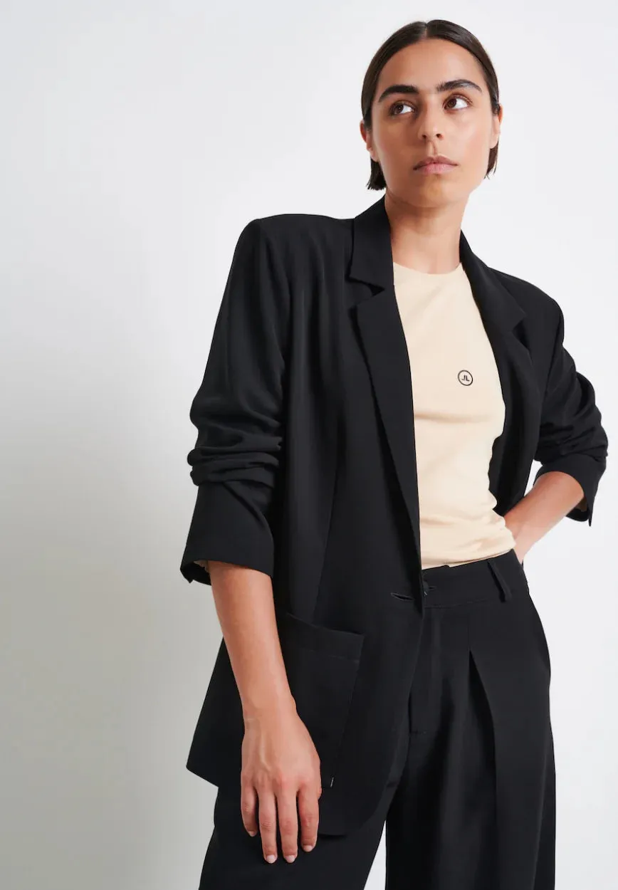 Valeta Blazer in Black